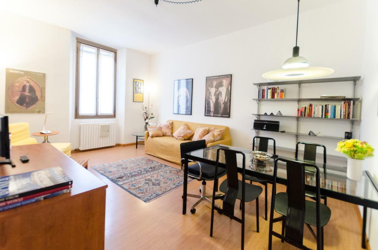 Roomy Central Apartment Milan Exterior photo